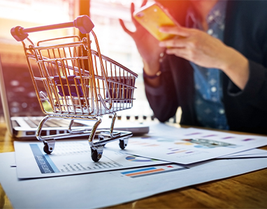Retail & E-Commerce